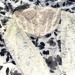 New fashion nova corset top size LG